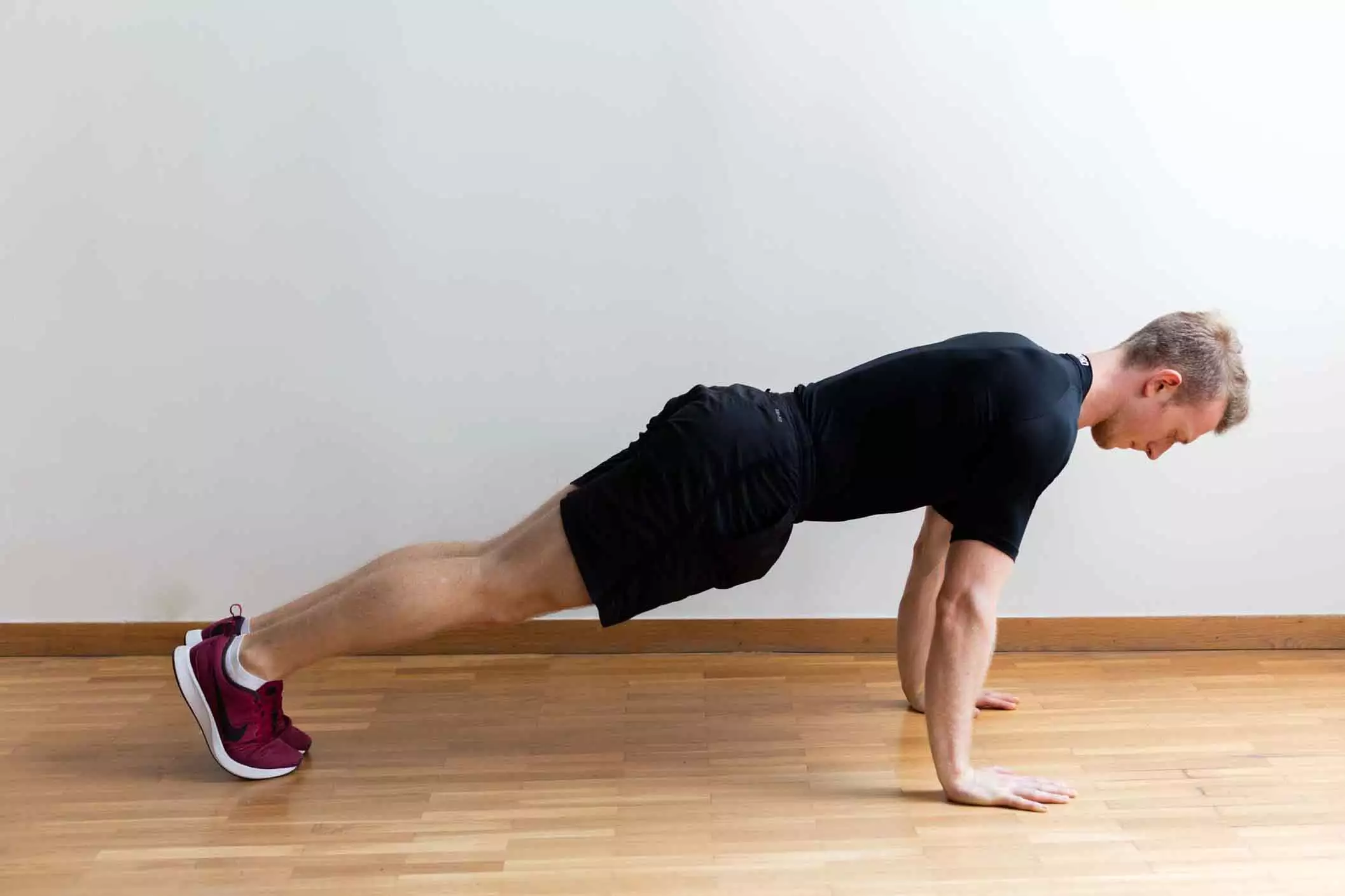 Comment réaliser des pompes en six étapes ?